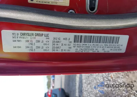 2015 Jeep Compass Latitude z USA, uszkodzony, nr VIN 1C4NJCEB2FD210230